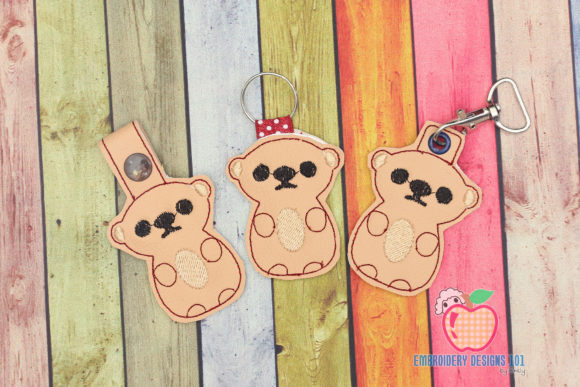 Funny Sitting Brown Bear ITH Keyfob Review: A Charming Embroidery Addition